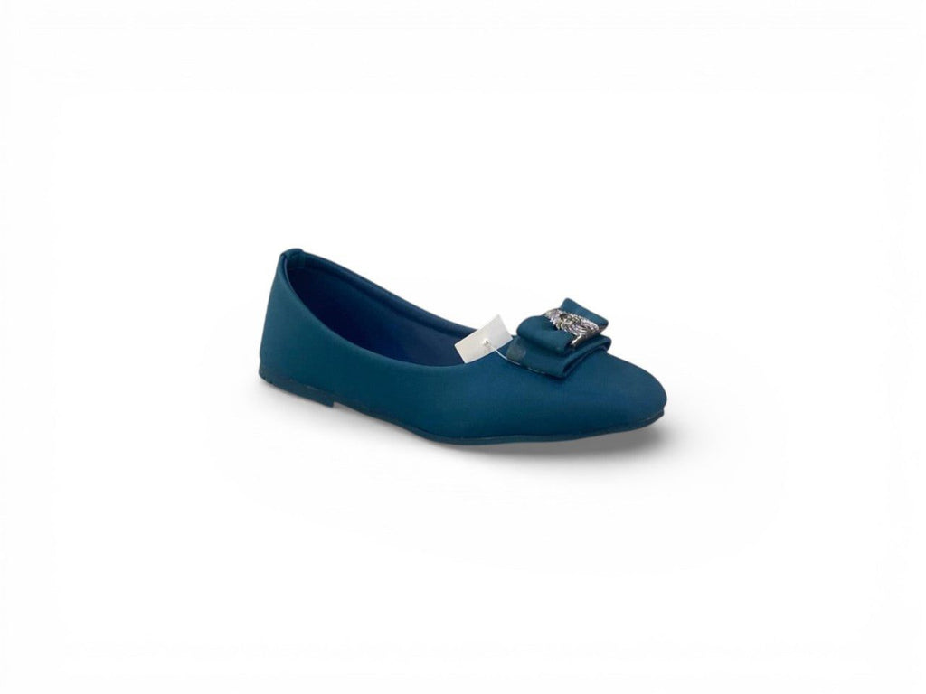Charming Round Toe Pumps